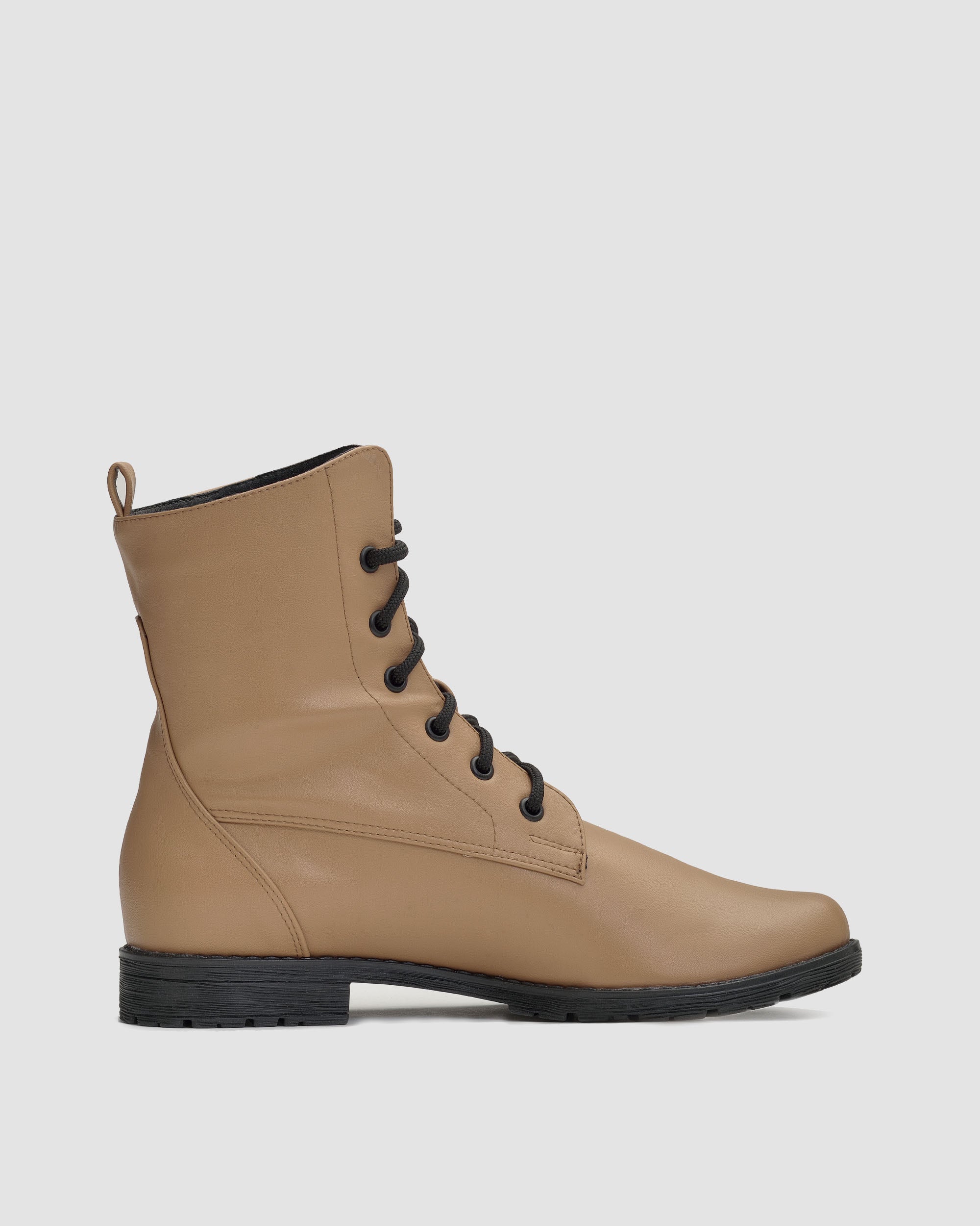 BOHEMA Workers No. 2 in caramel - sole detail of women's lace-up boots