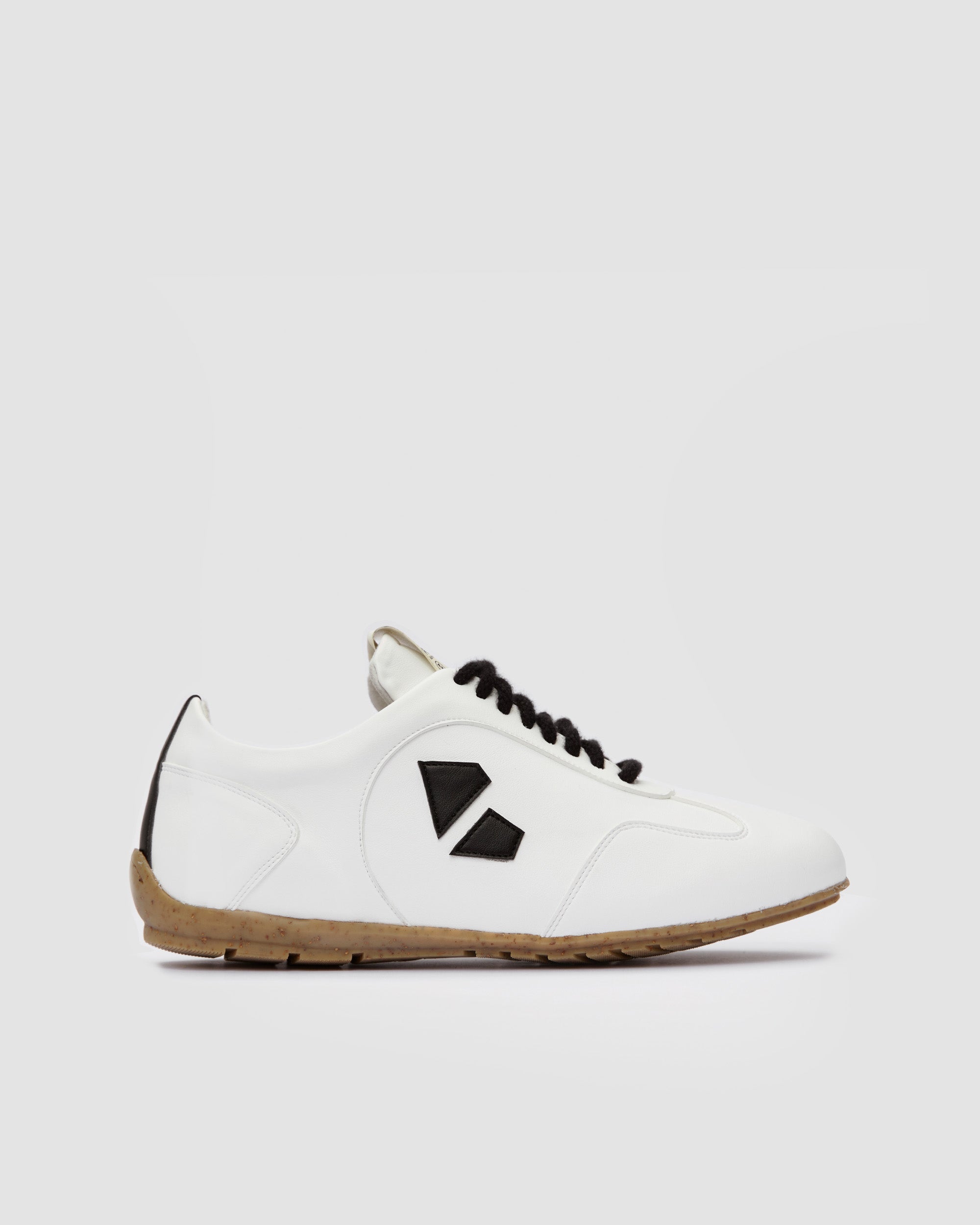 BOHEMA Racer Sneakers in white - texture close-up of women's sneakers