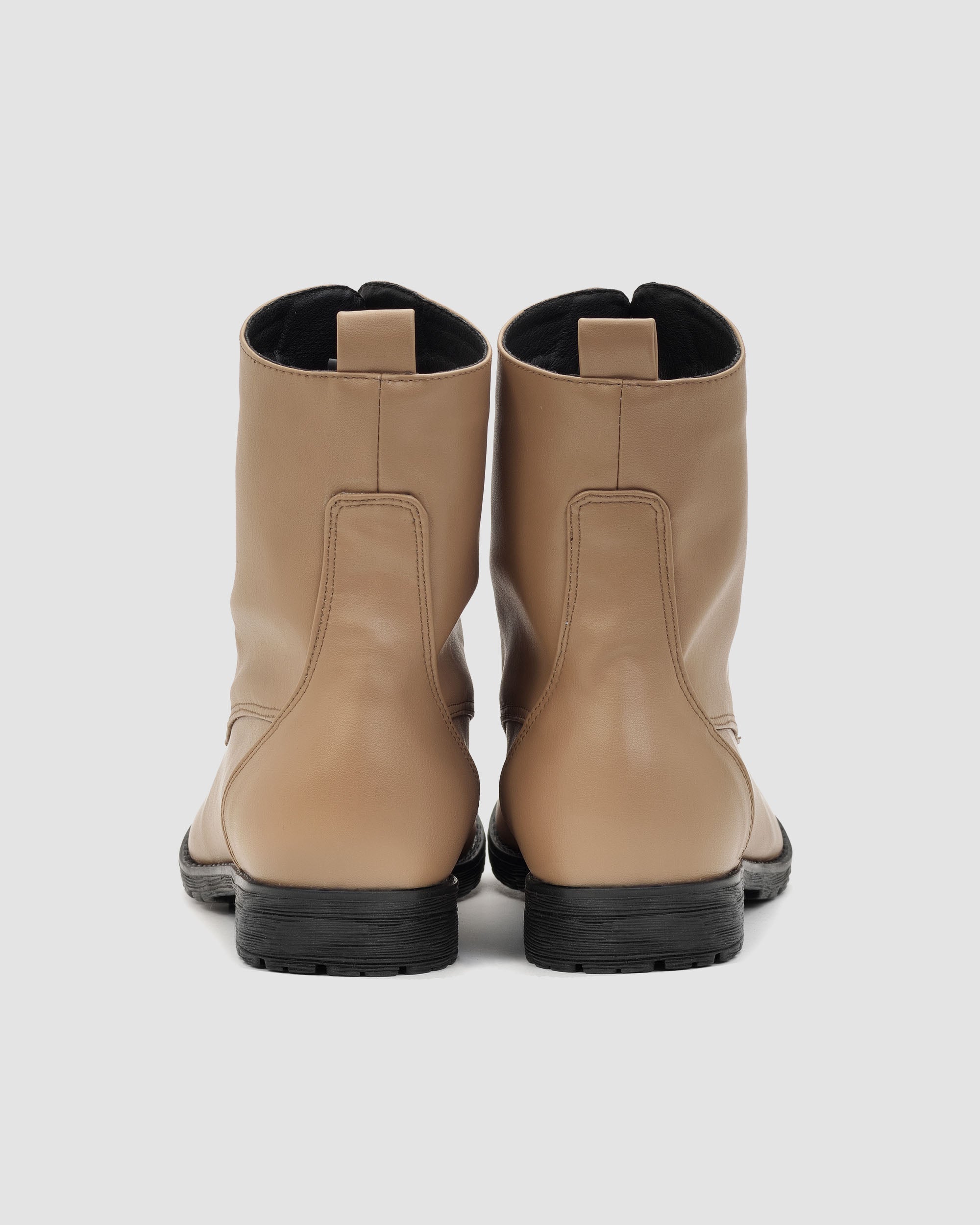 BOHEMA Workers No. 2 in caramel - worn on foot of women's lace-up boots
