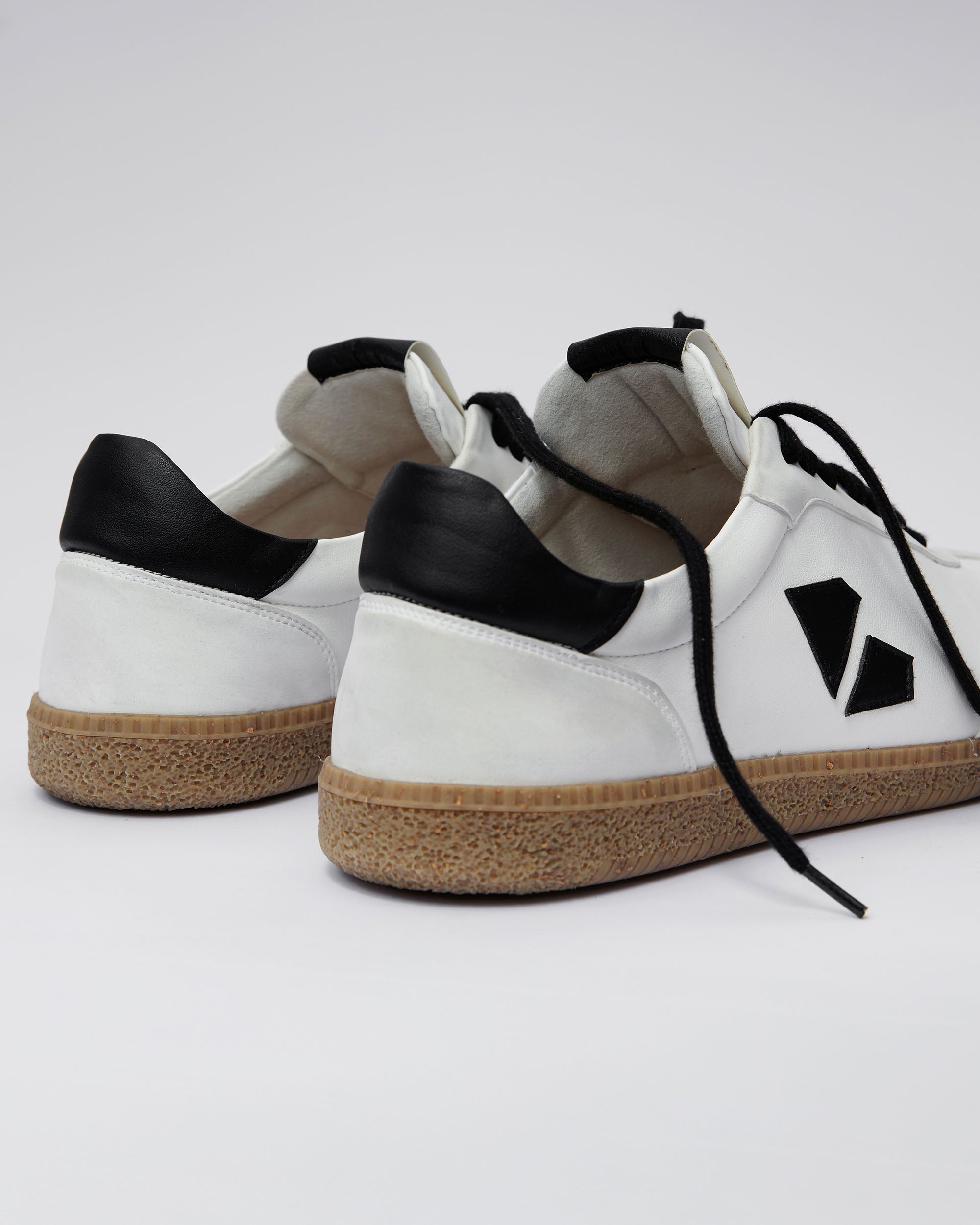 BOHEMA Brava Sneakers in white and black - back view of women's sneakers