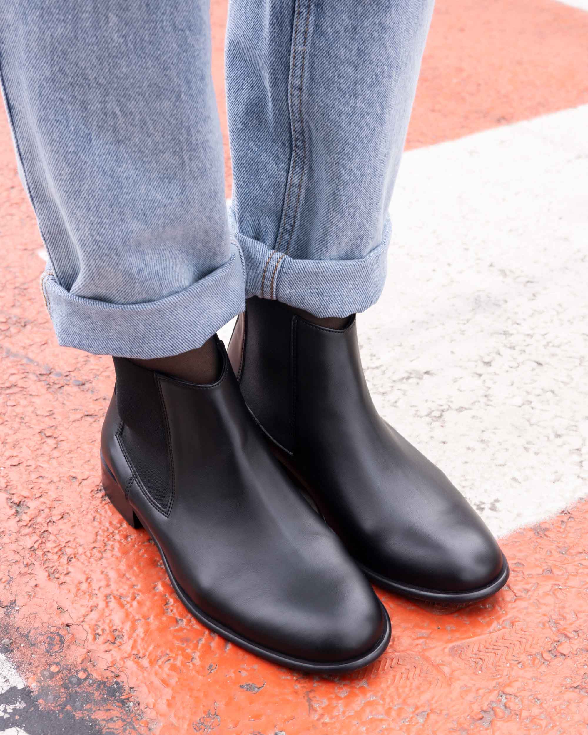 BOHEMA Flossy Chelsea in black - side view of women's chelsea boots