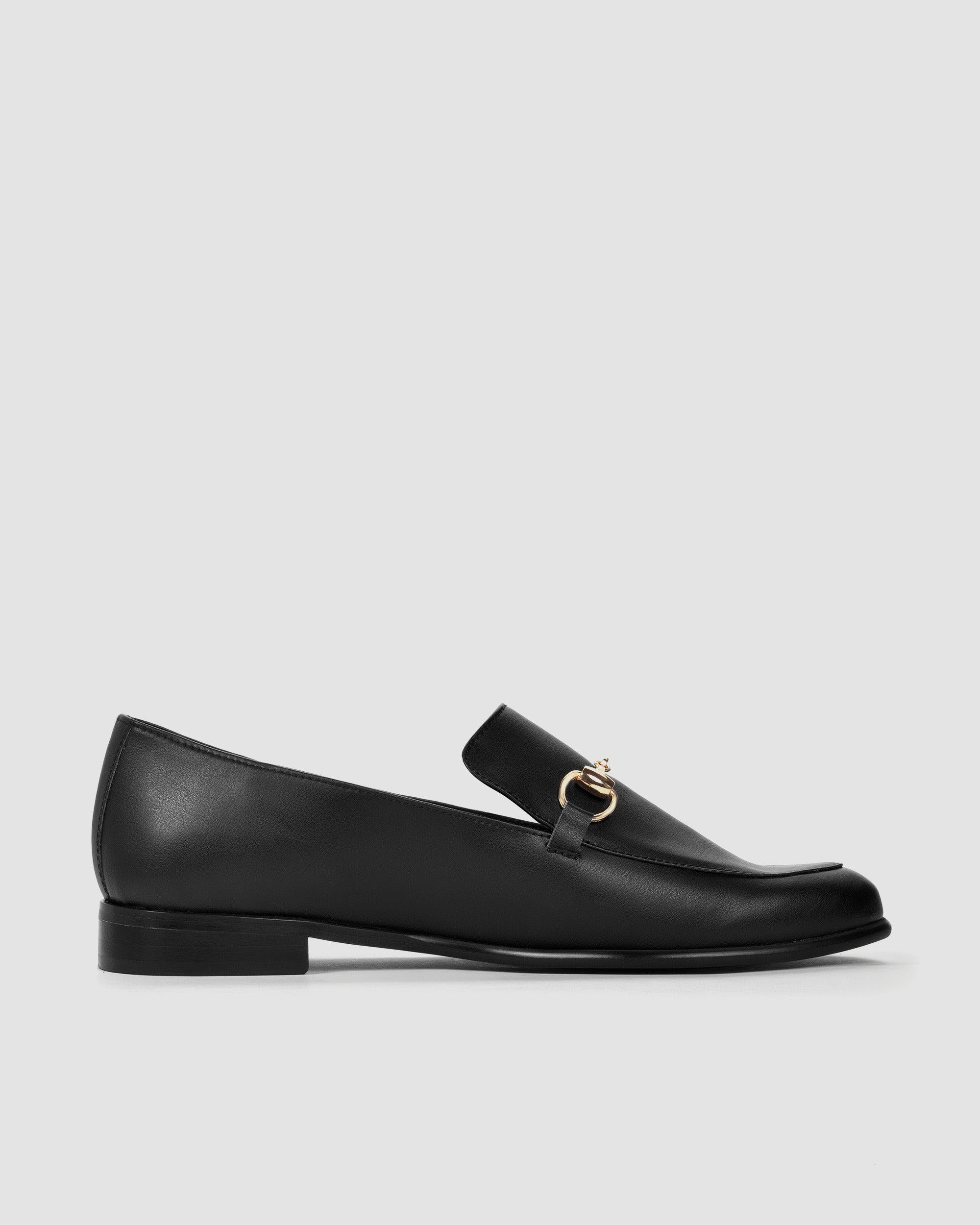 BOHEMA Shiv Loafers in black - styled look of women's loafers
