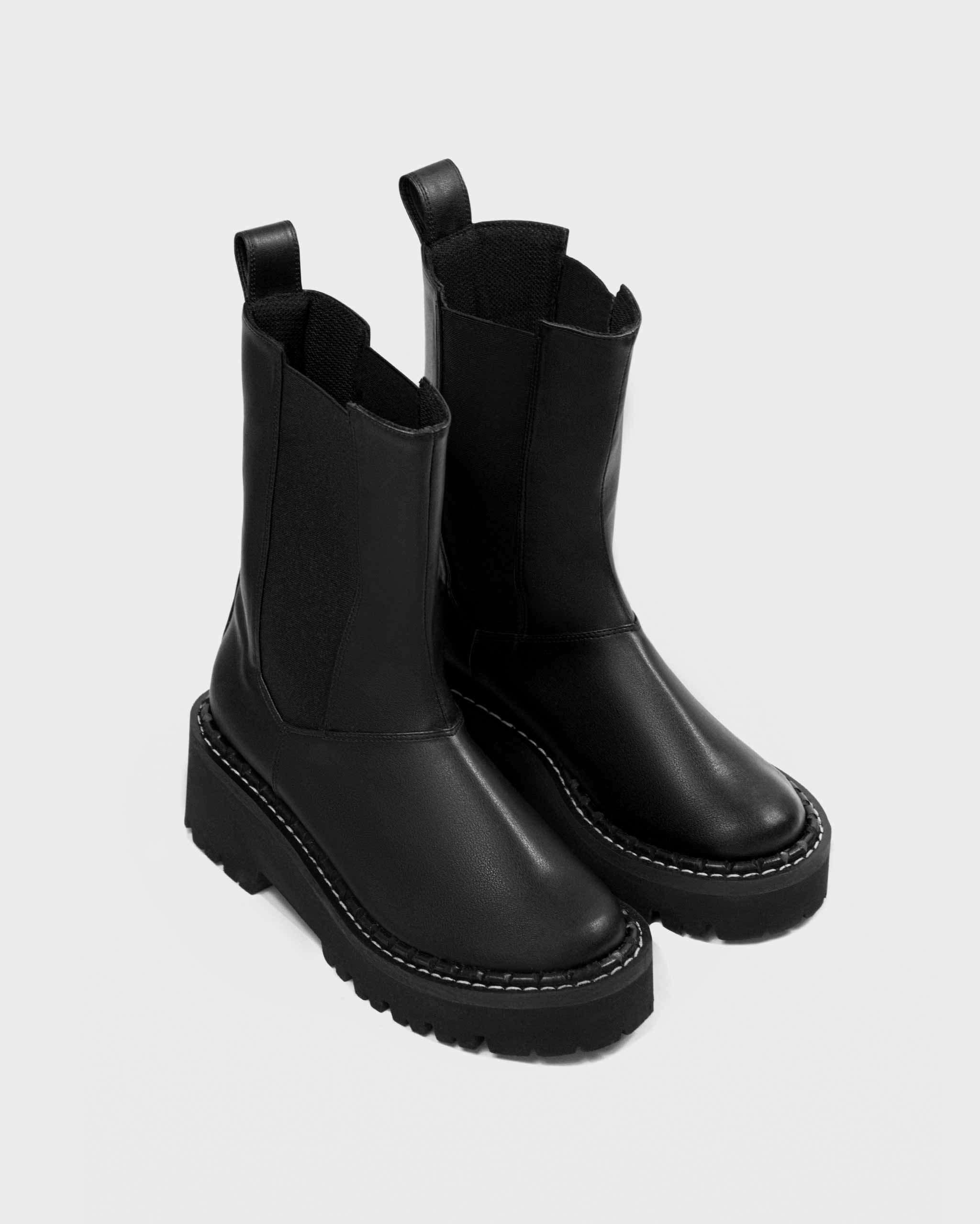 BOHEMA Chelsea Riot in black - side view of women's chelsea boots