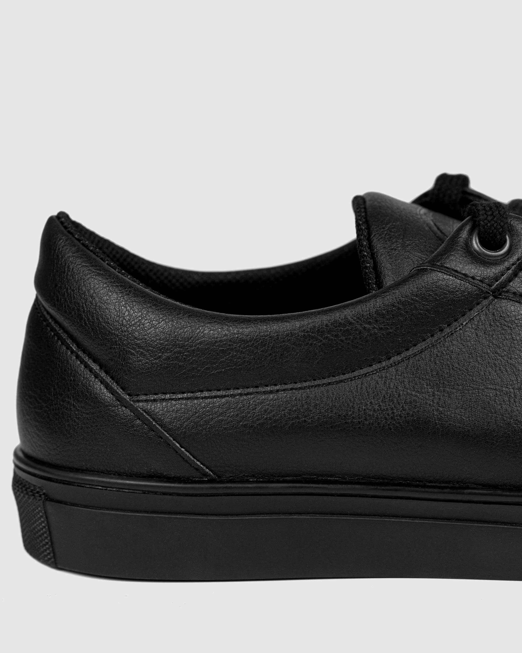 BOHEMA Awake Sneakers in black - top view of men's sneakers
