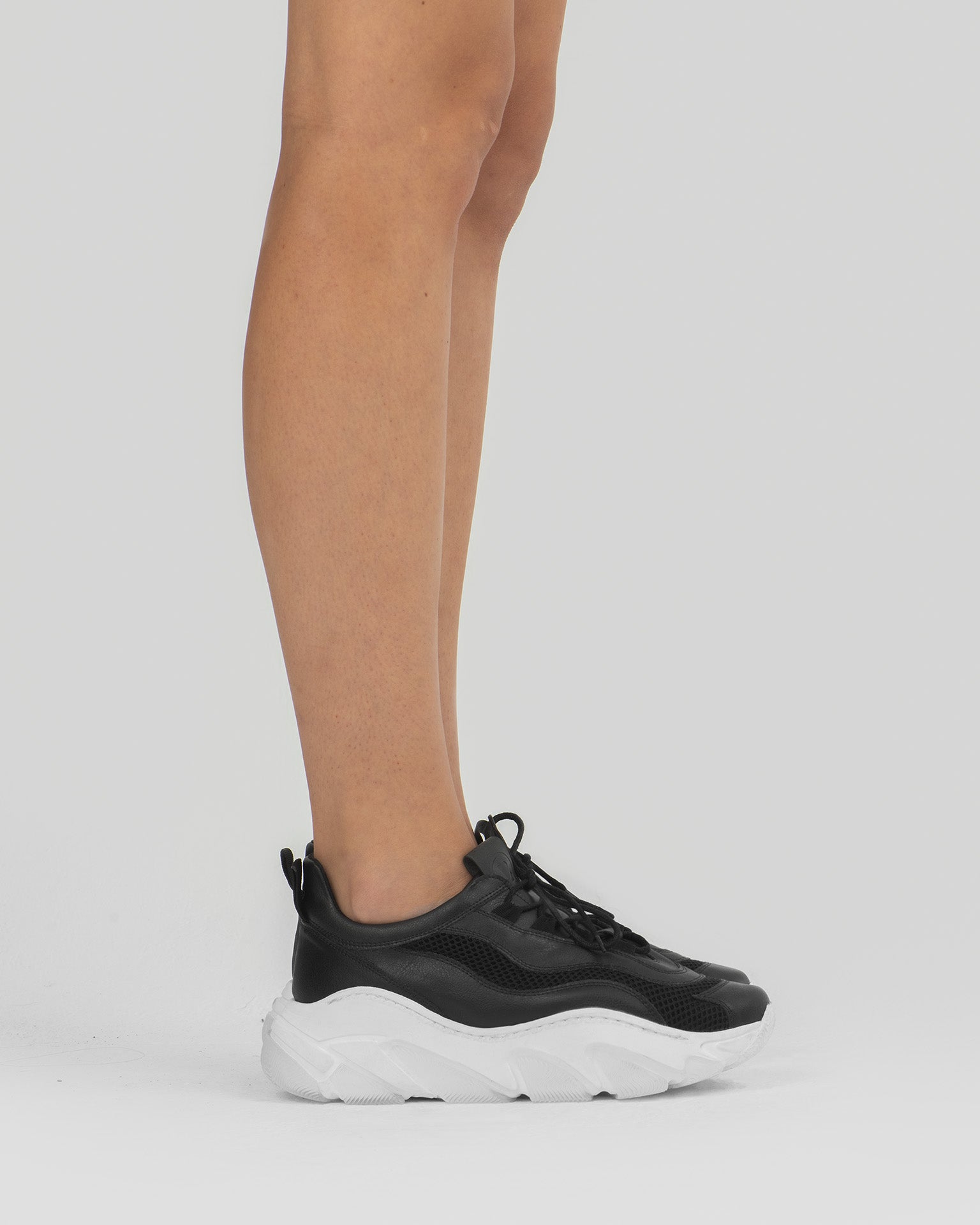 BOHEMA Daddy's Sneakers in black - worn on foot of women's chunky sneakers