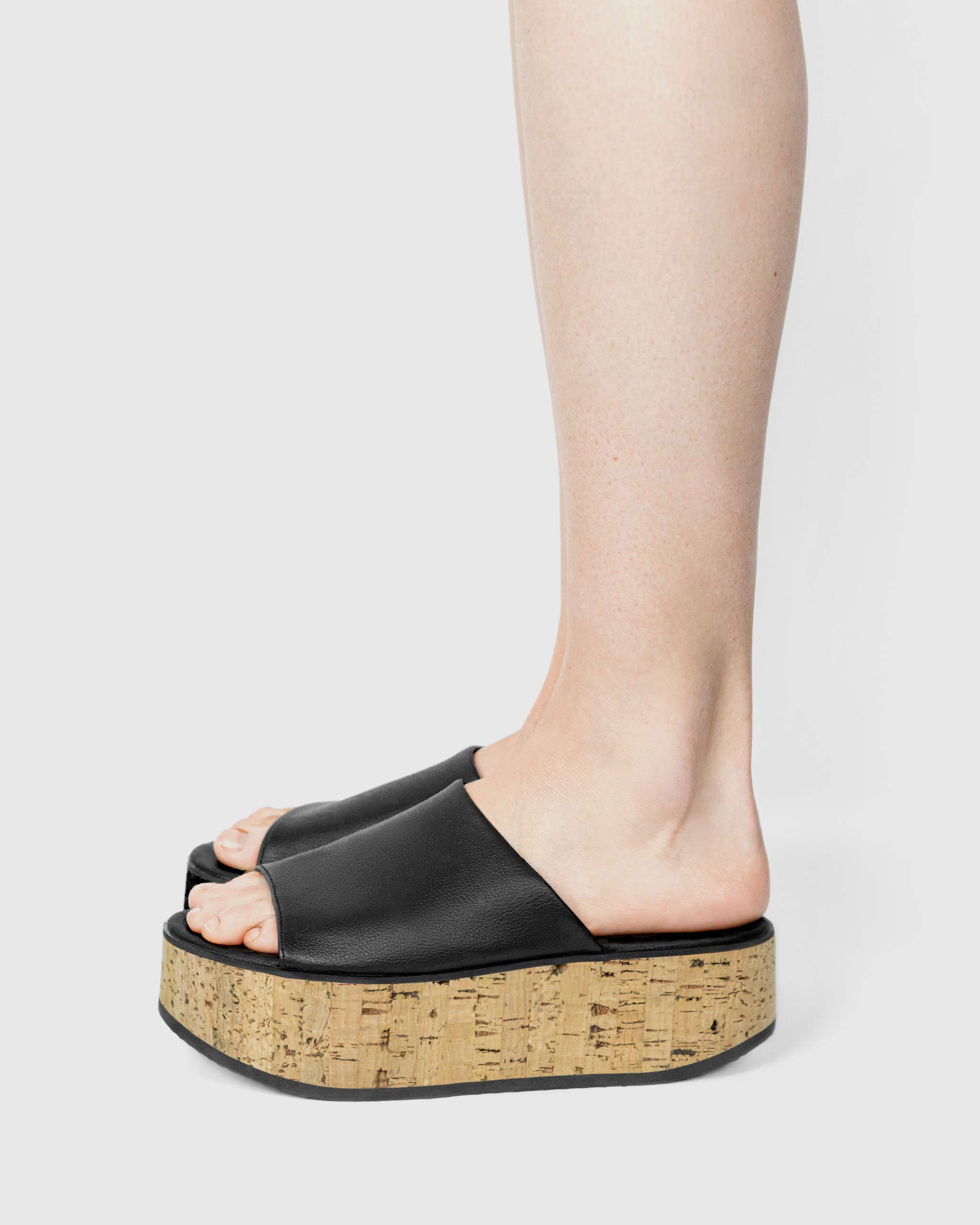 Geigi Flatforms Black grape leather sandals - worn