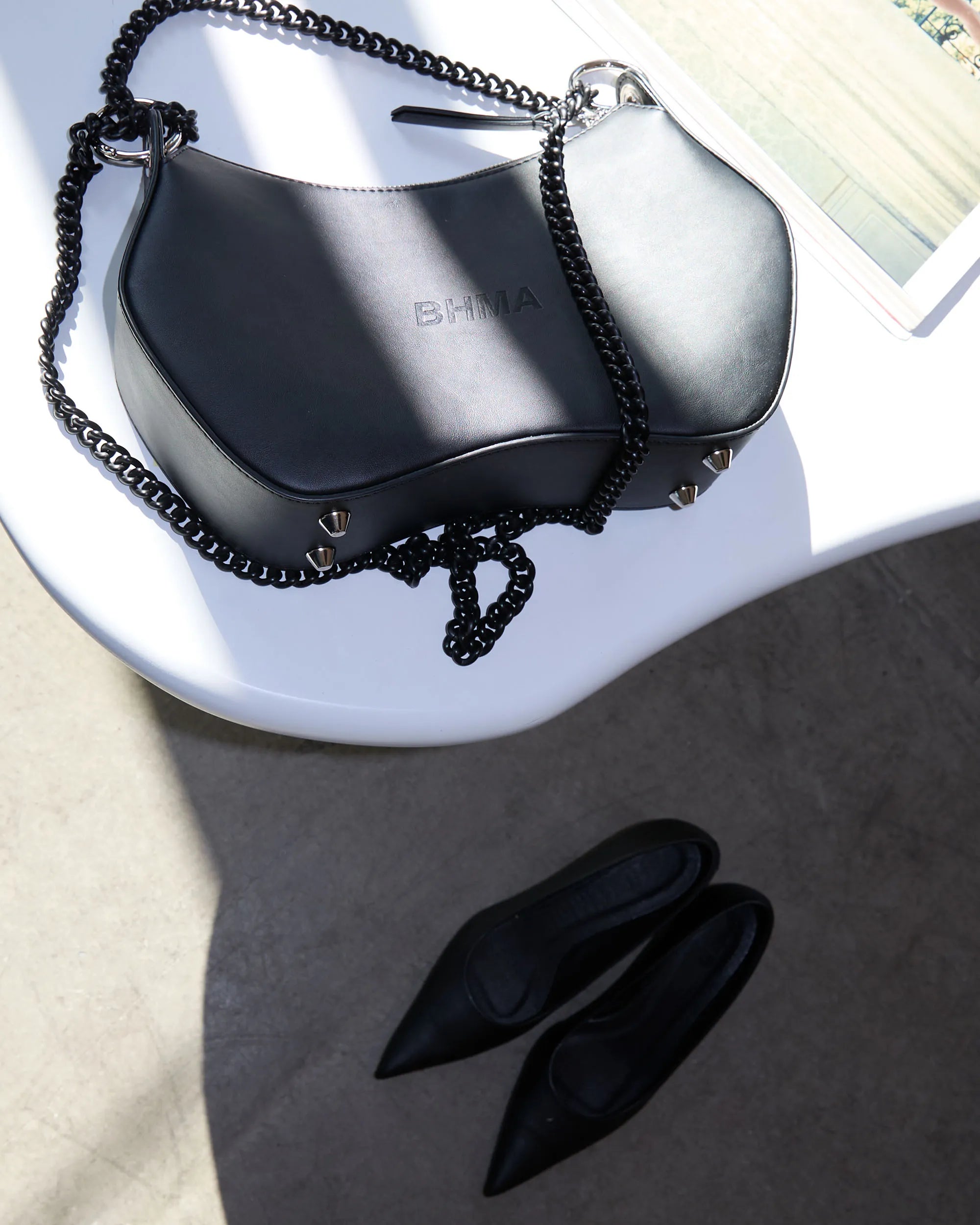 Noir BHMA Bag of grape-based vegan leather - sole