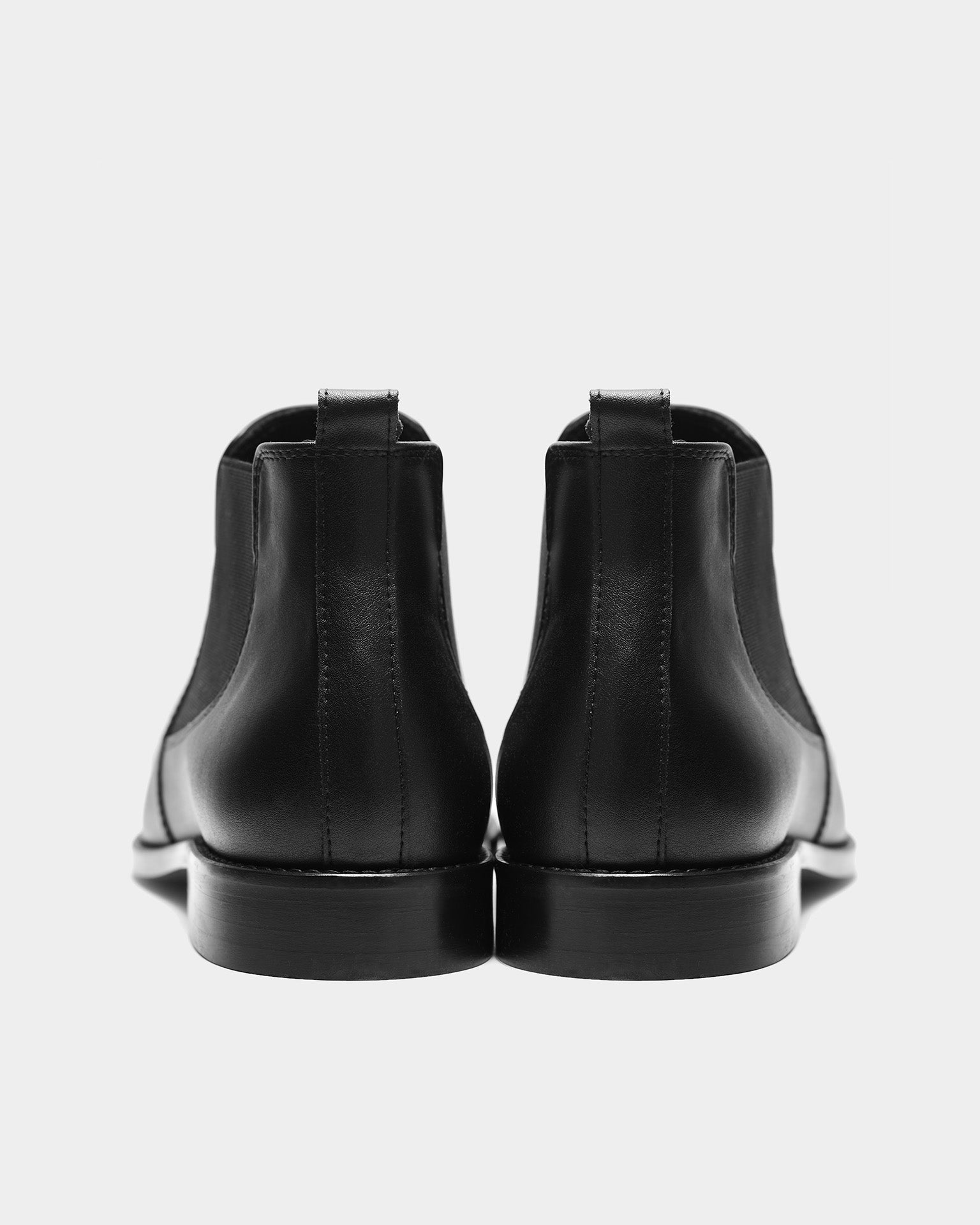 BOHEMA Dean Chelsea Boots in black - sole detail of women's chelsea boots