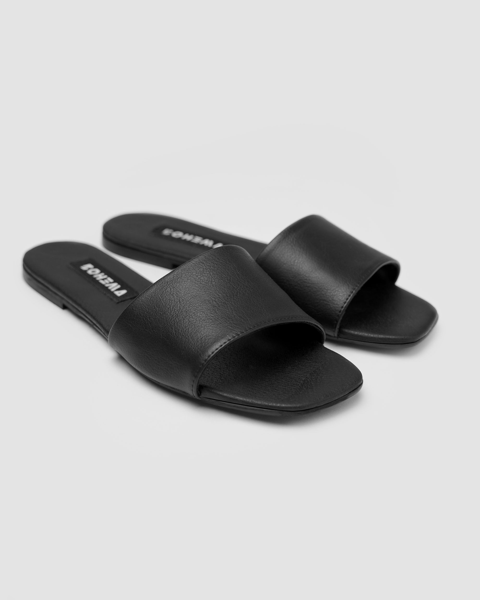 BOHEMA Mellow Slides in black - top view of women's slides