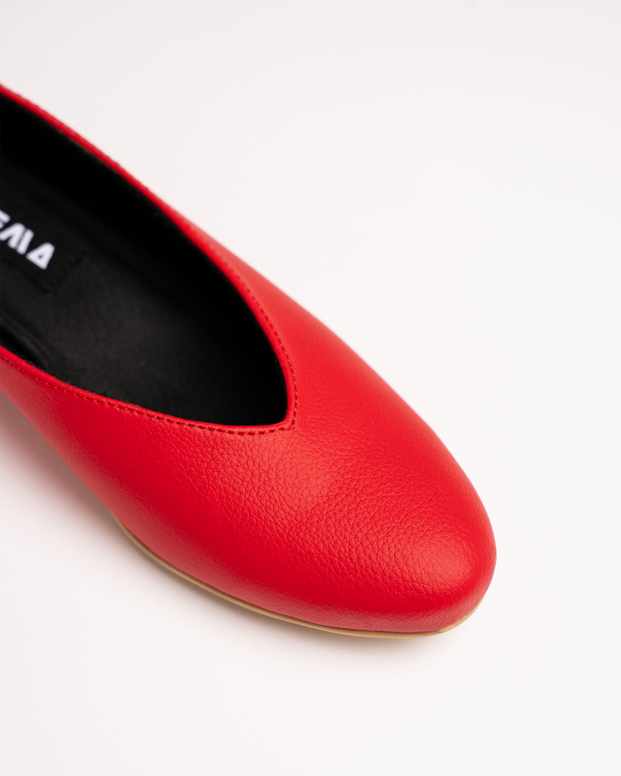 BOHEMA Pumps Red in red - sole detail of women's ballet flats