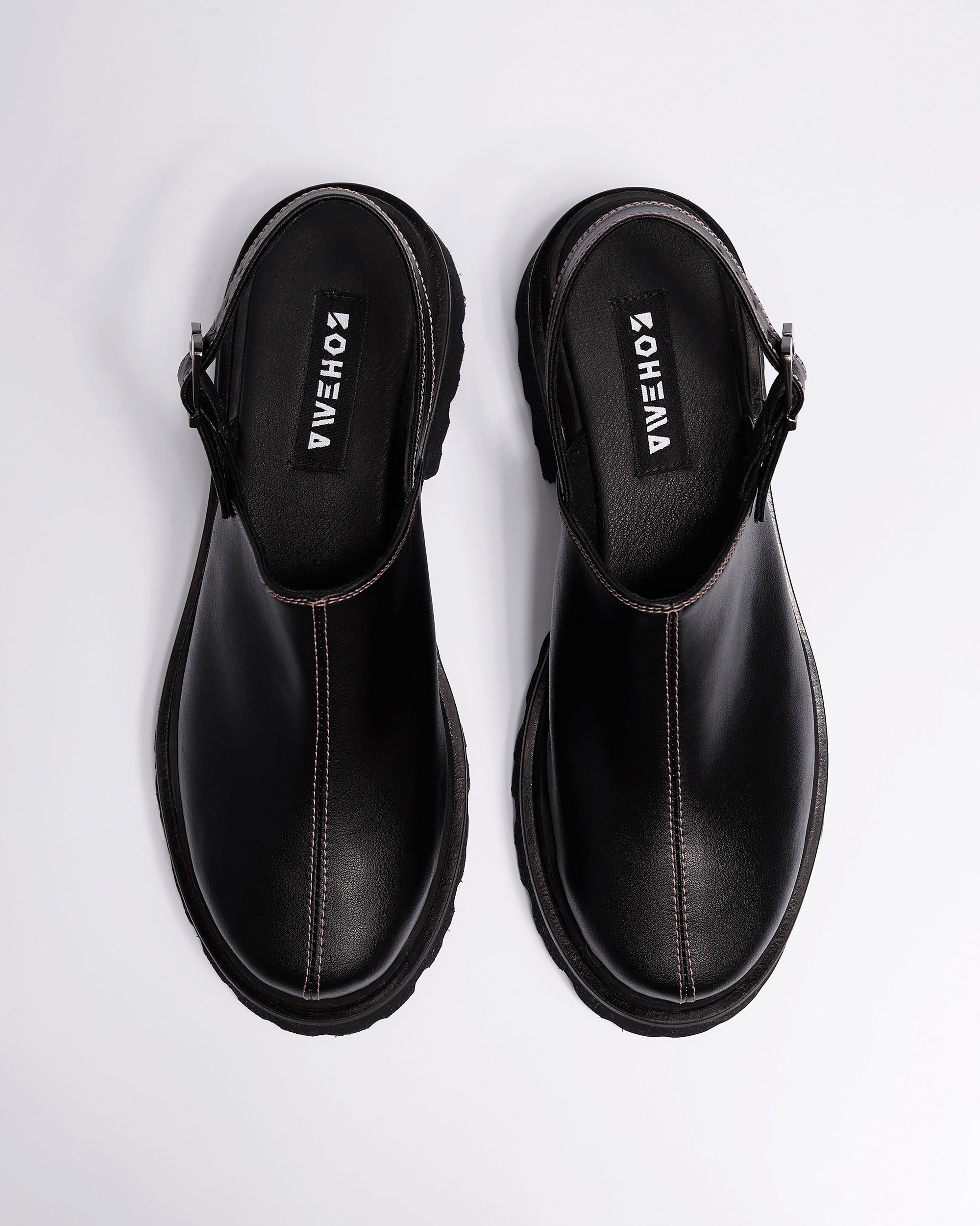 BOHEMA Urban Clogs in black - sole detail of women's clogs