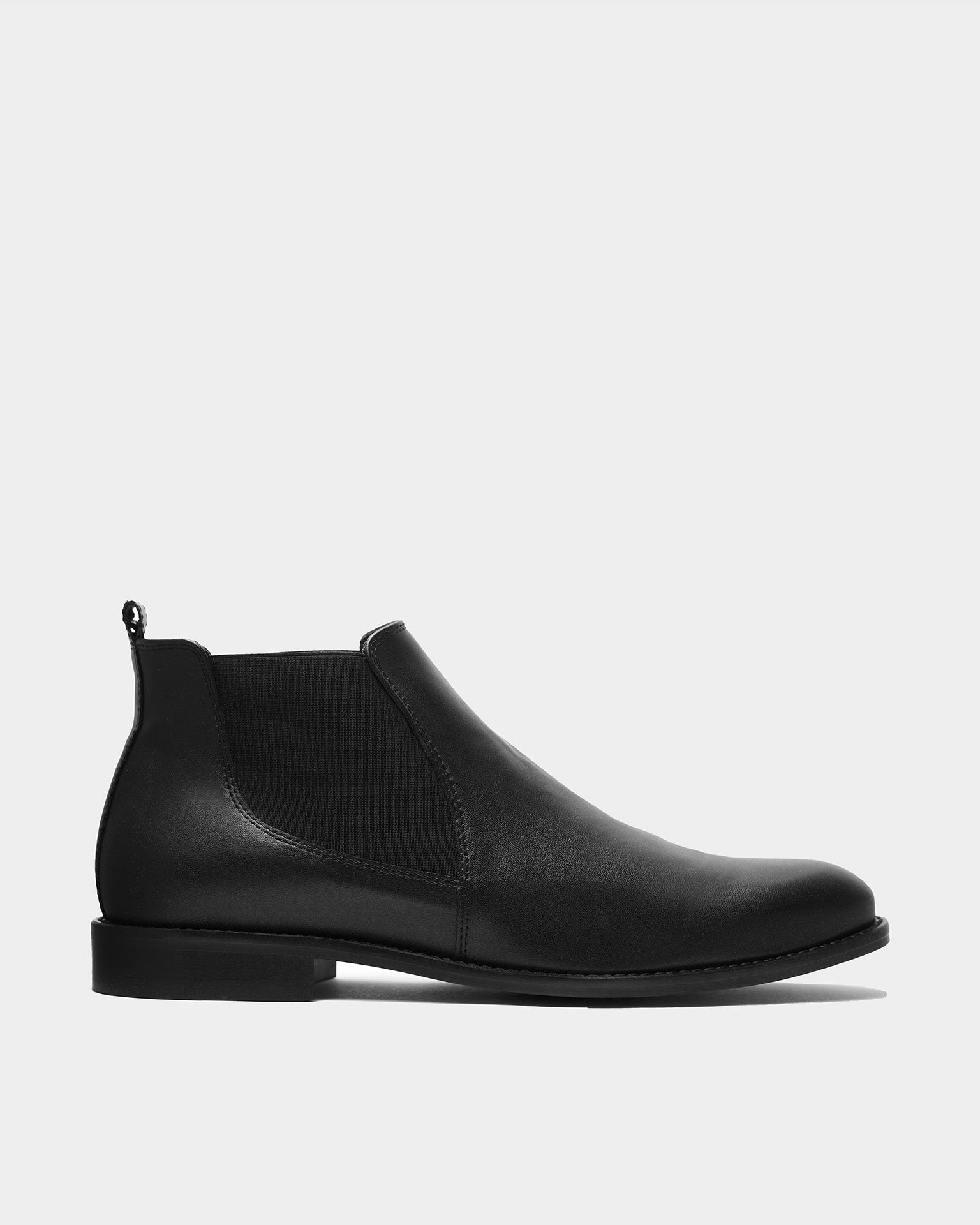 BOHEMA Dean Chelsea Boots in black - worn on foot of women's chelsea boots