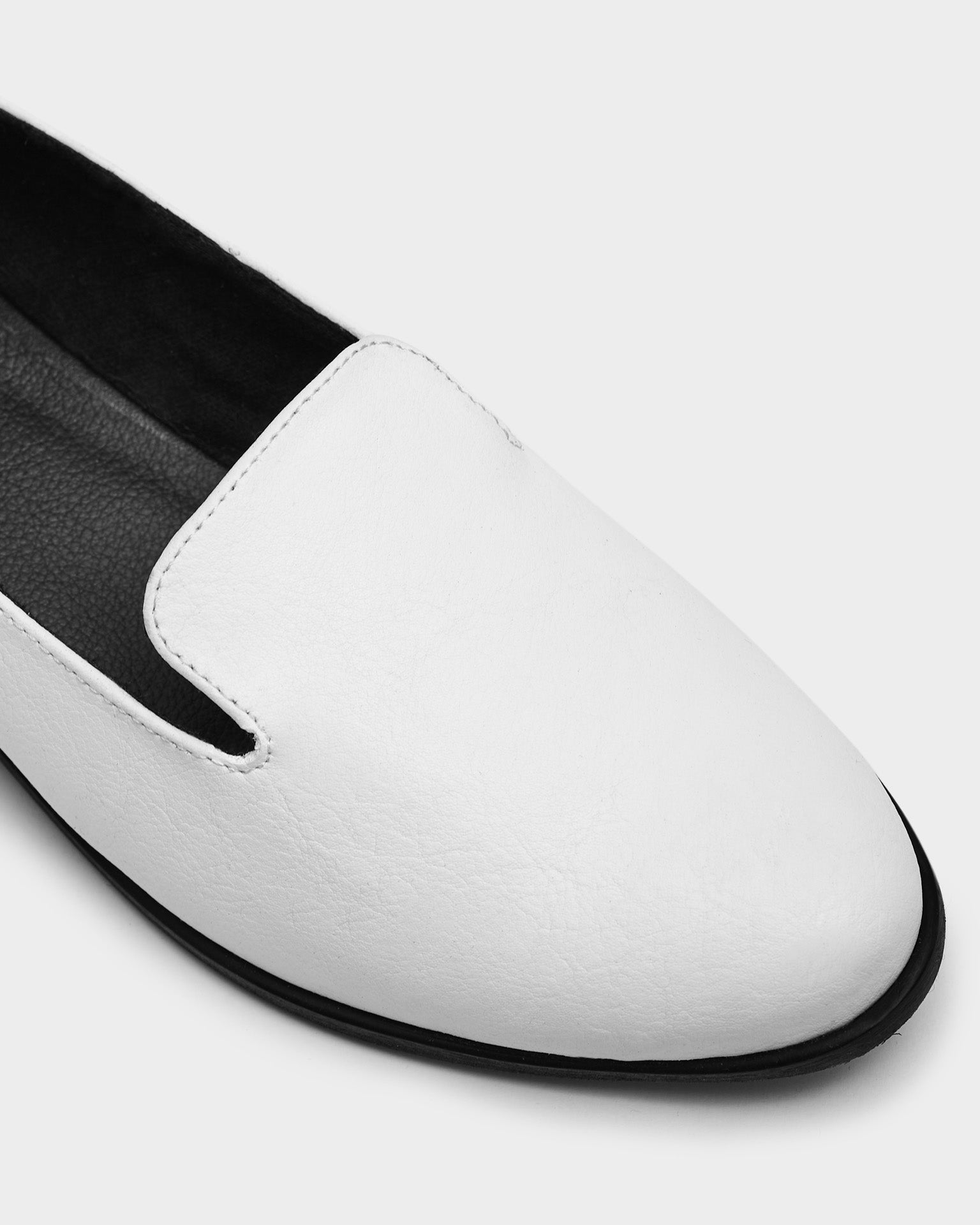 BOHEMA Lords in white - worn on foot of women's loafers