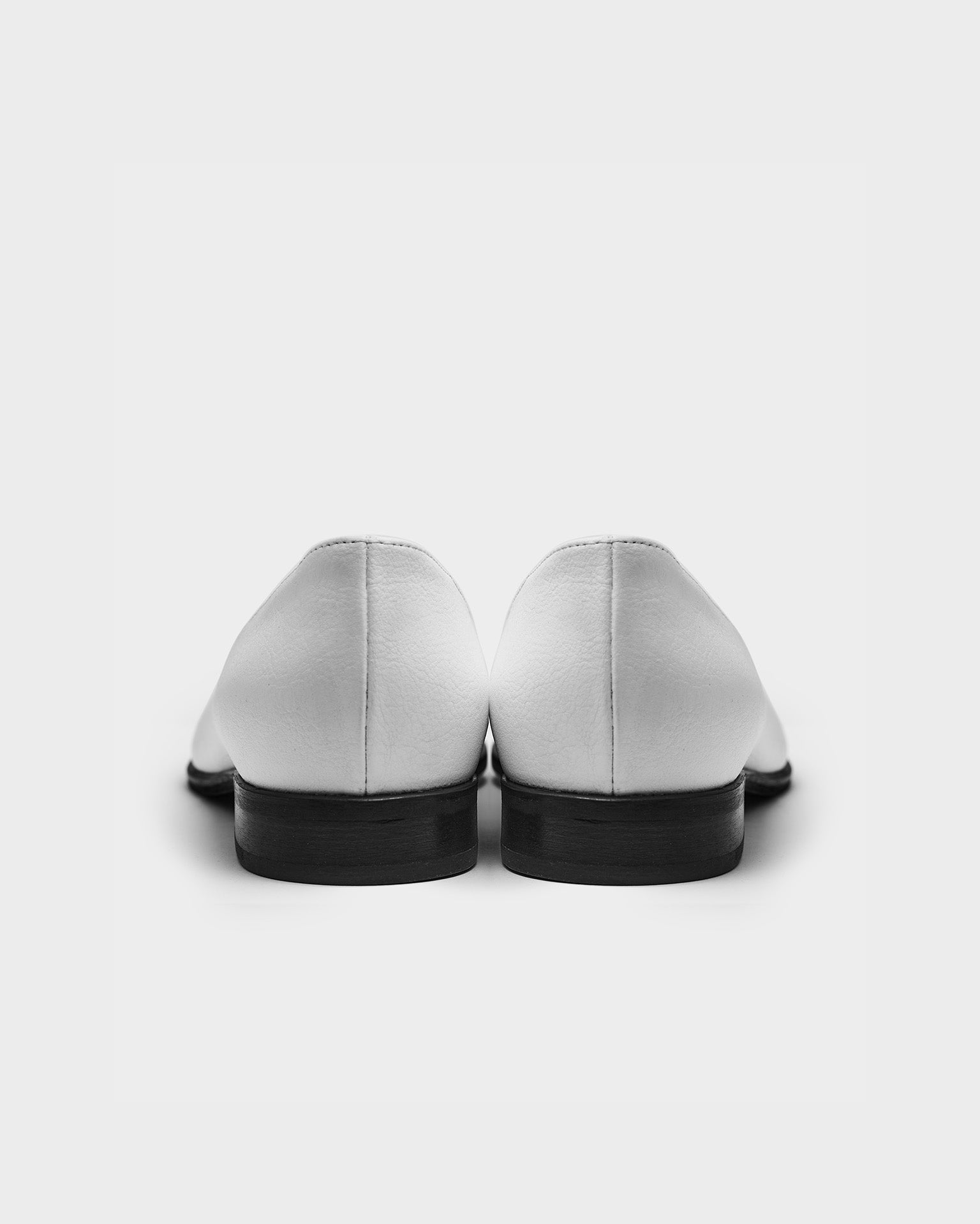 BOHEMA Lords in white - back view of women's loafers