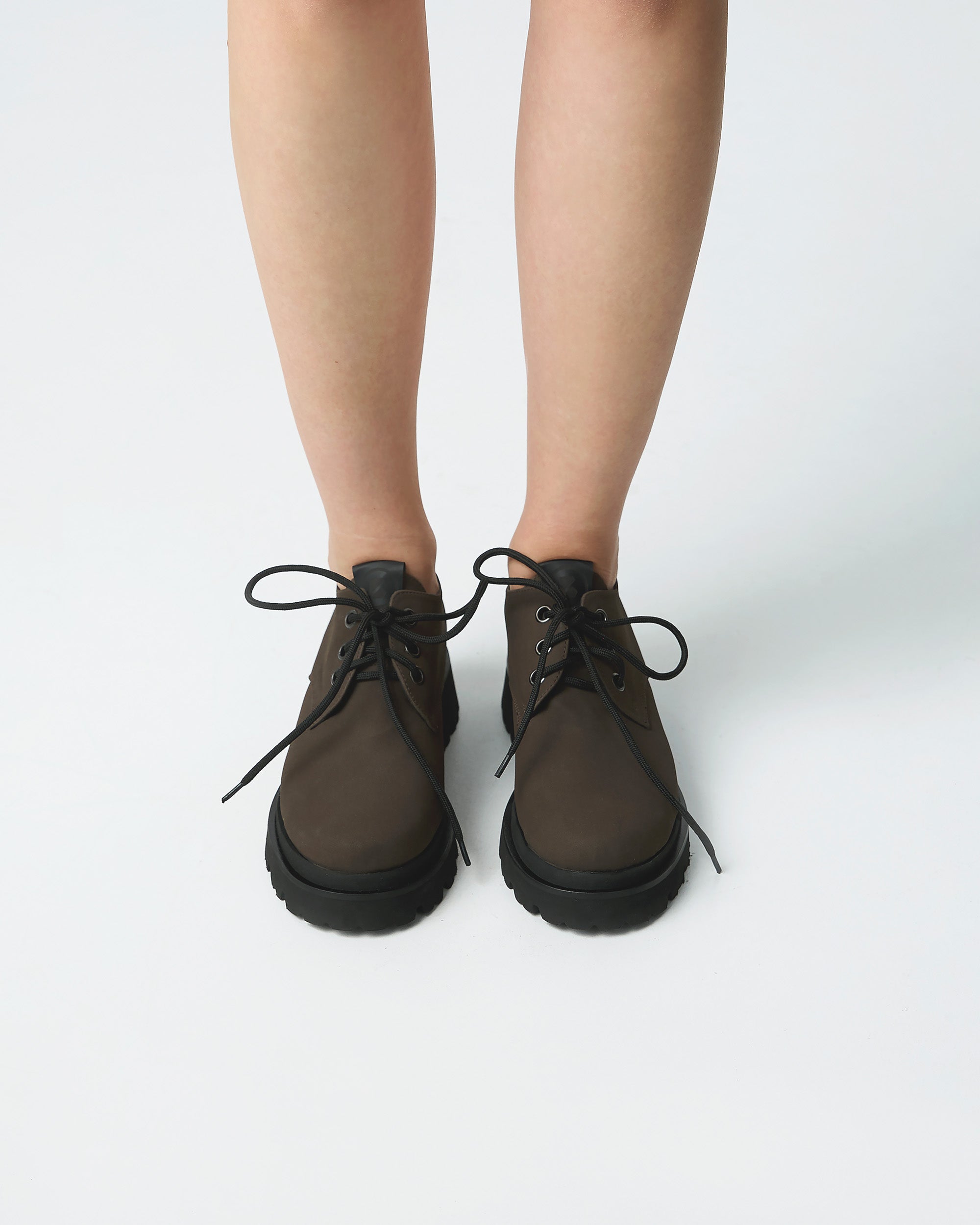 BOHEMA Chunky Derbs No. 2 in chocolate brown - texture close-up of women's derby shoes
