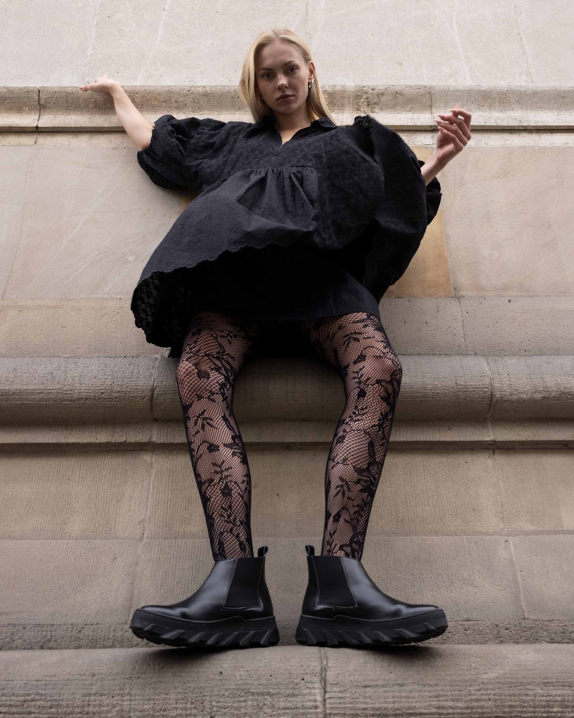 BOHEMA Tiger Chelsea - black women's chelsea boots made from plant leather