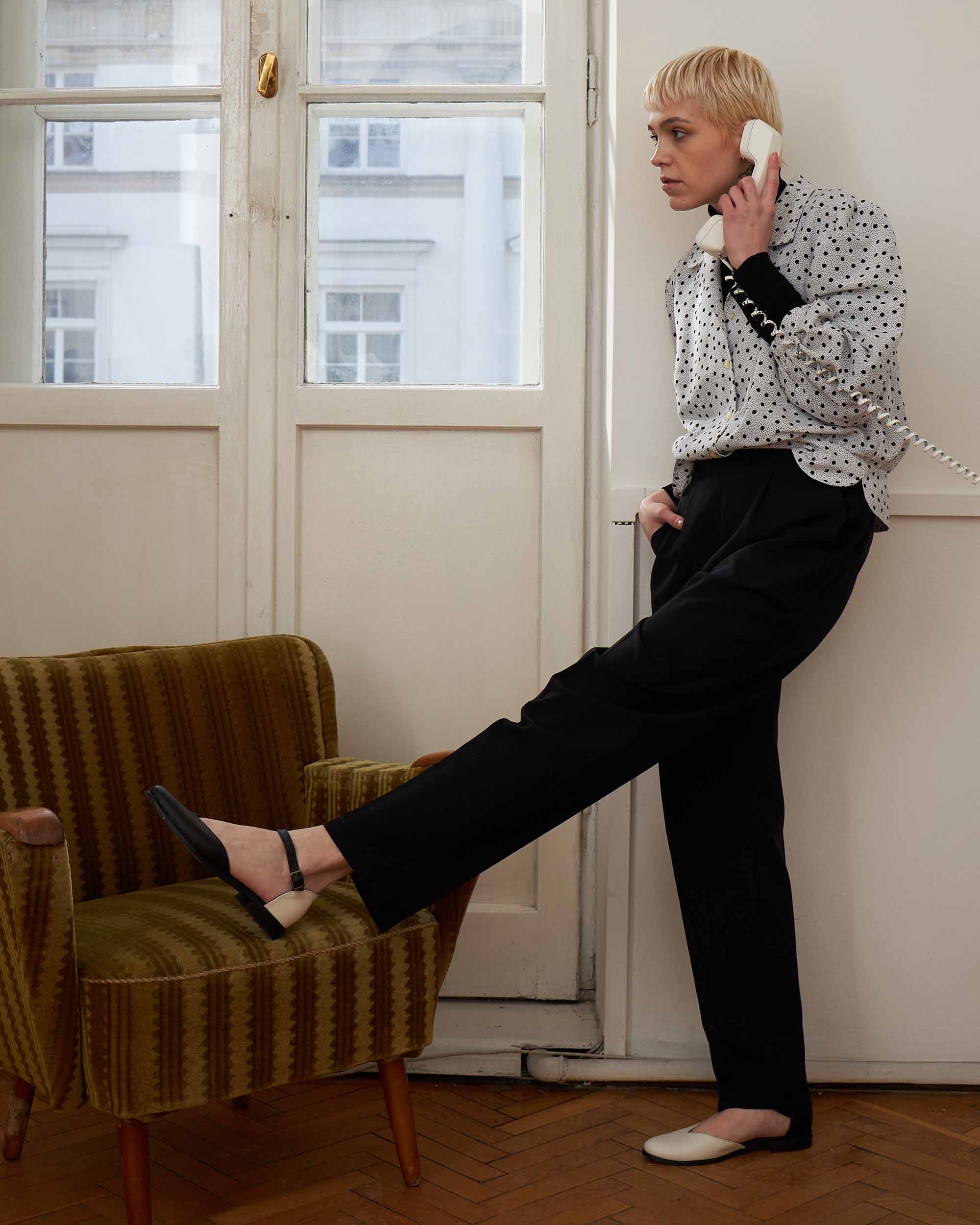 BOHEMA Alexa Pumps - detail view of women's ballet flats