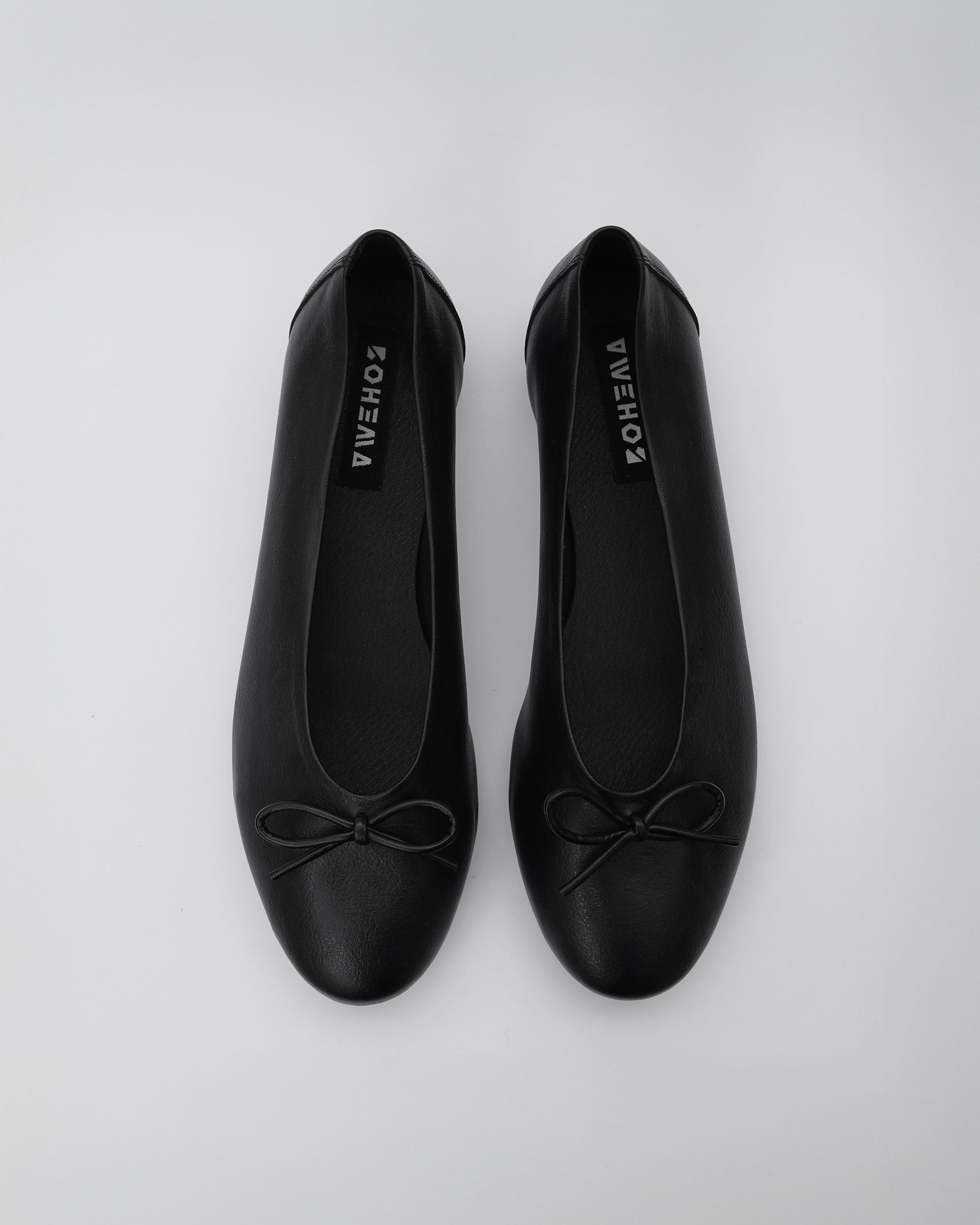 BOHEMA Mossy Pumps in black - top view of women's ballet flats with bow