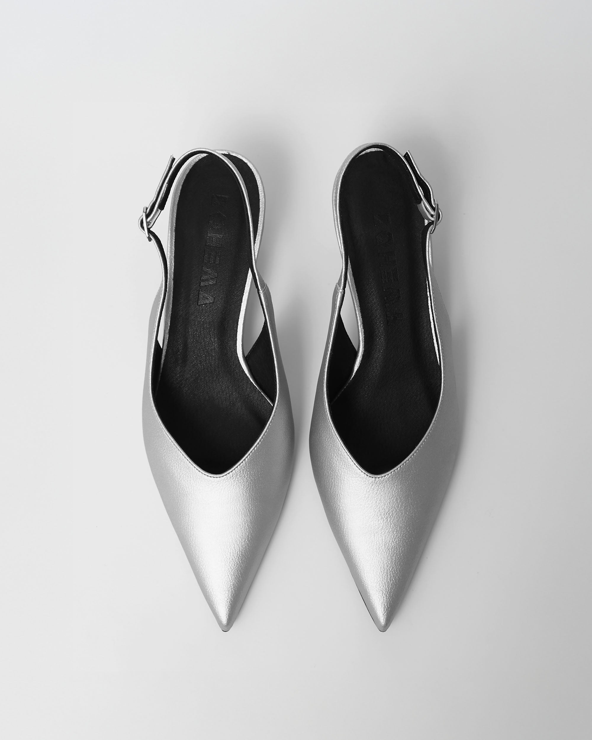 BOHEMA Kitten Heels in silver - sole detail of women's kitten heel pumps