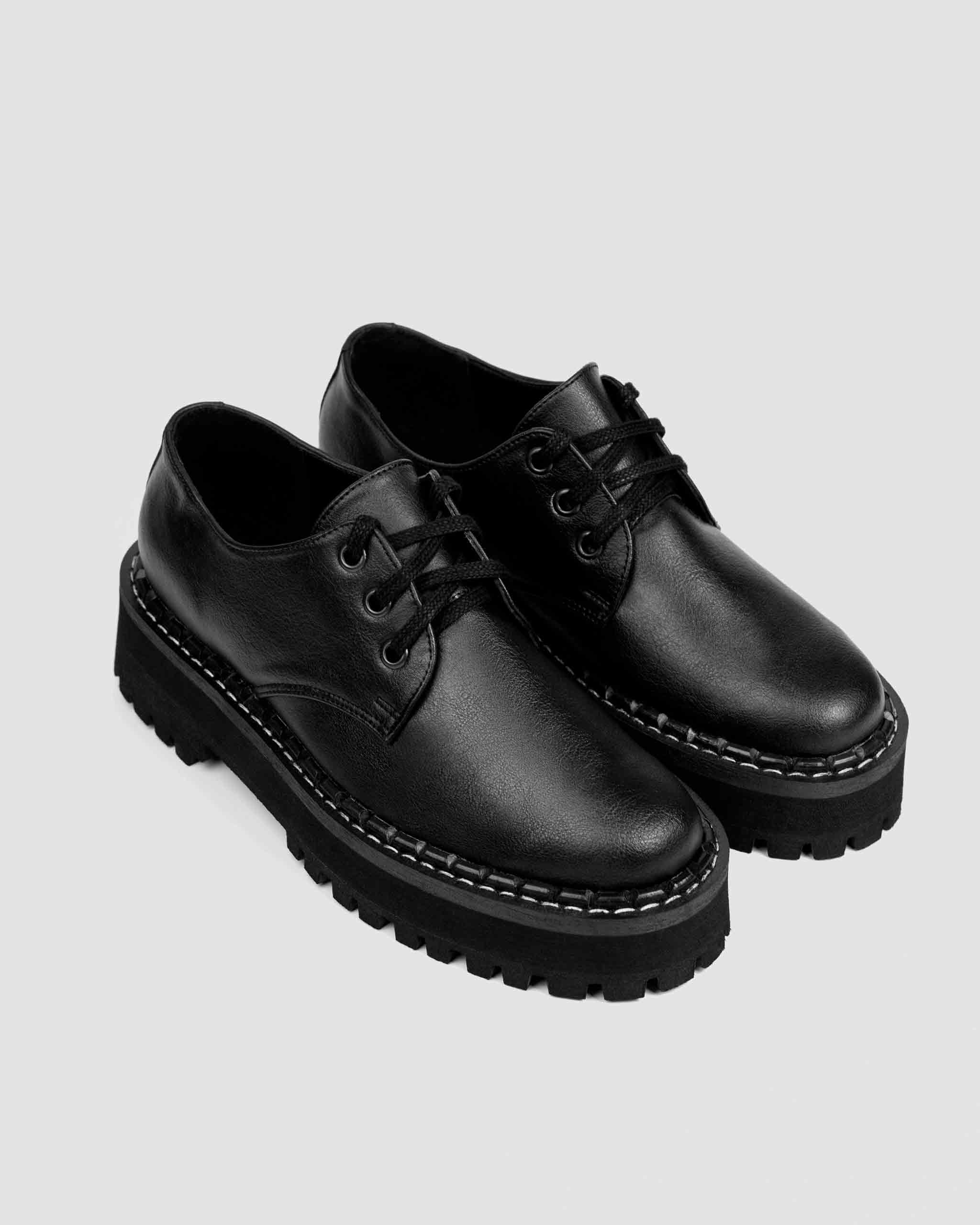 BOHEMA Chunky Derbs Boy in black - side view of women's derby shoes
